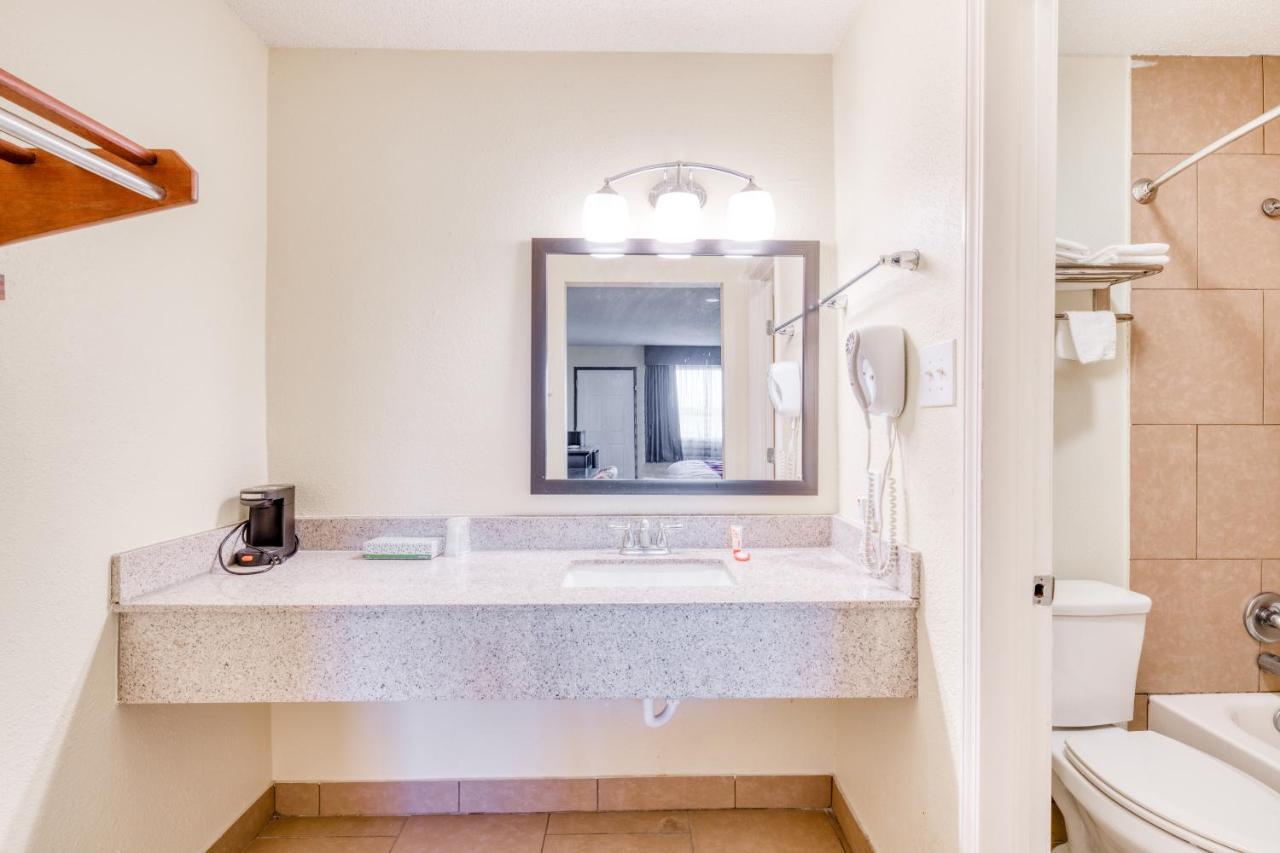 Oyo Tx I-69 Hotel Rosenberg