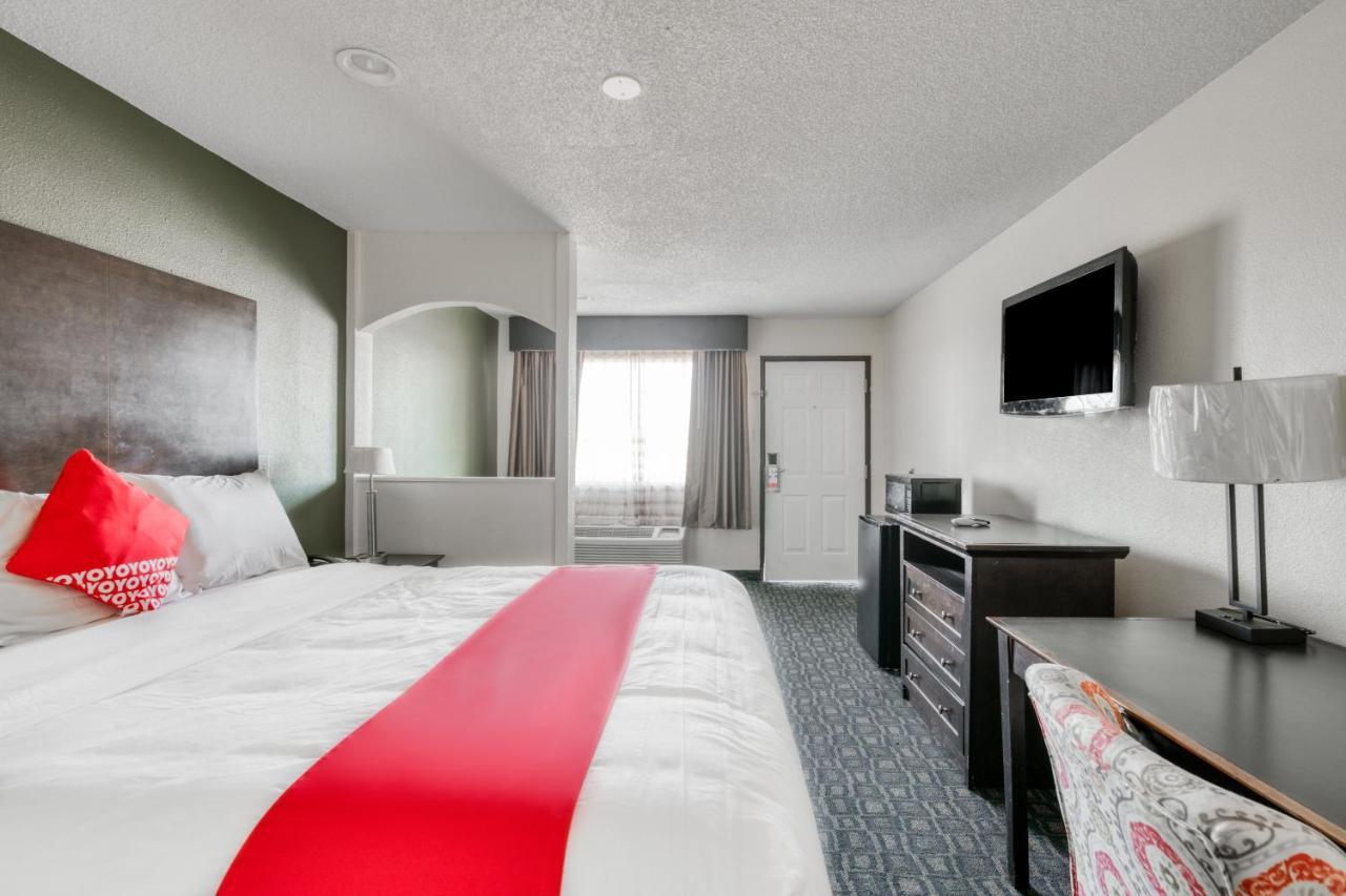 Oyo Tx I-69 Hotel
